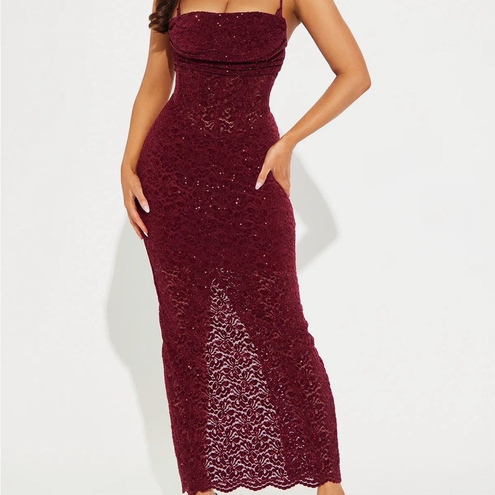 Fashion Nova- Elegant Burgundy Lace Dress